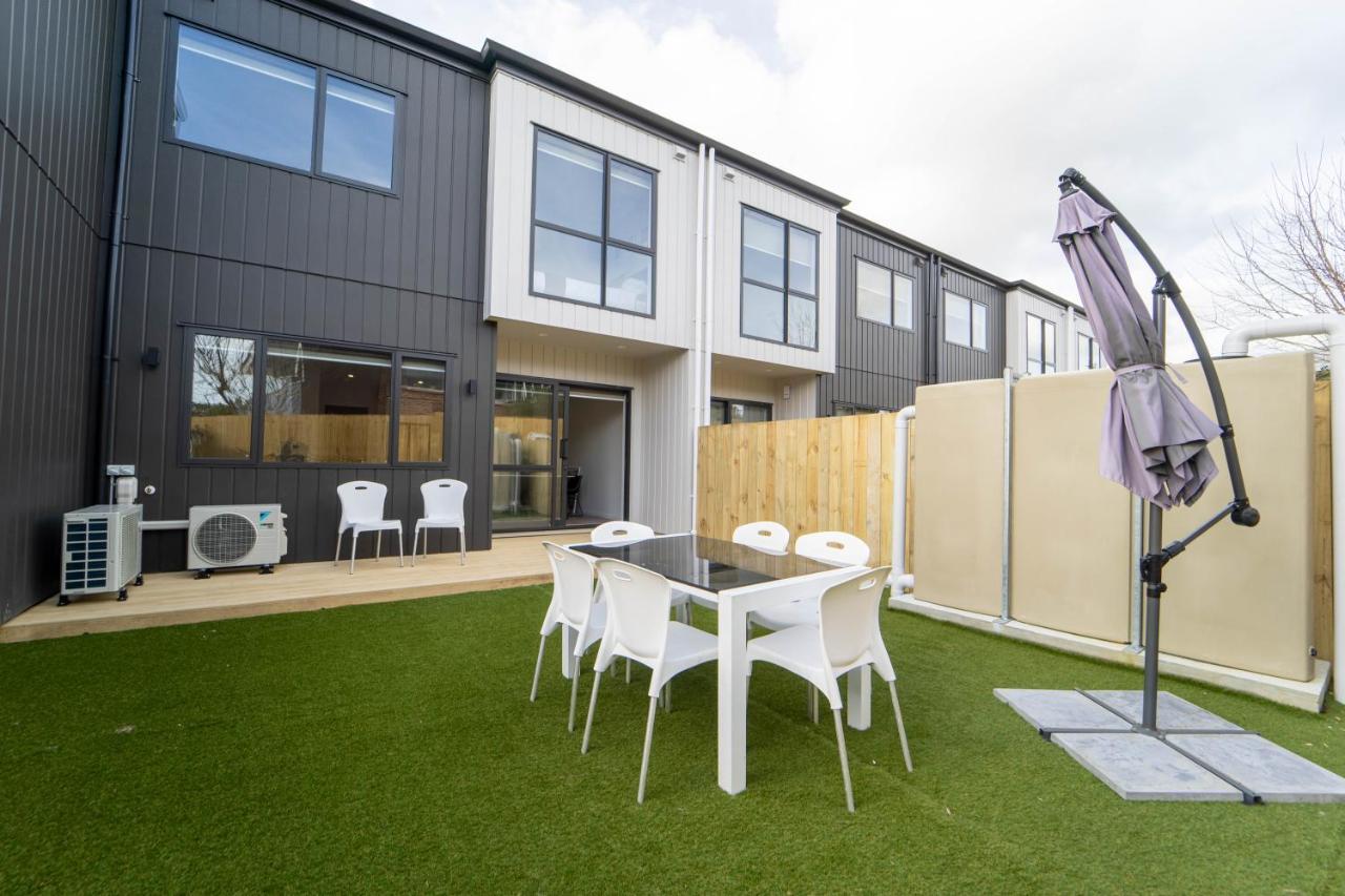 Modern Sunnyhills Town House Villa Auckland Bagian luar foto