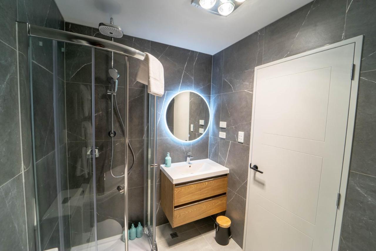 Modern Sunnyhills Town House Villa Auckland Bagian luar foto