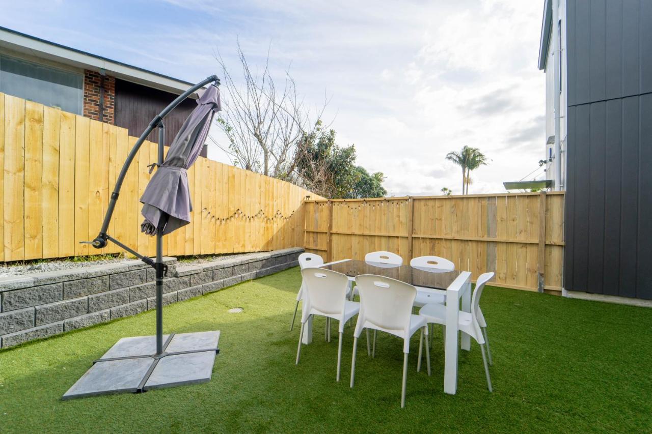Modern Sunnyhills Town House Villa Auckland Bagian luar foto